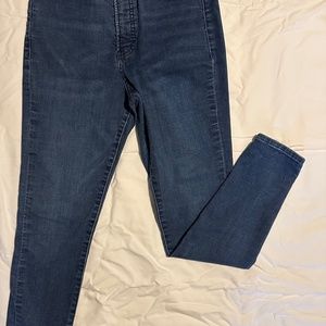 EXPRESS SKINNY DARK WASH WOMENS JEAN SZ 6